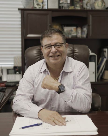 image of Founder Raul Penaherrera